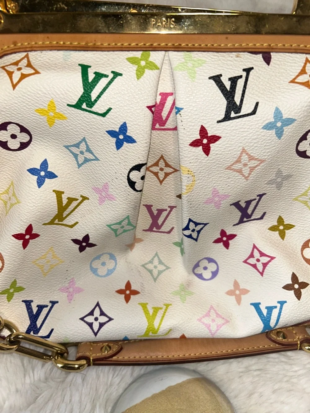 Louis Vuitton 🖤good highly